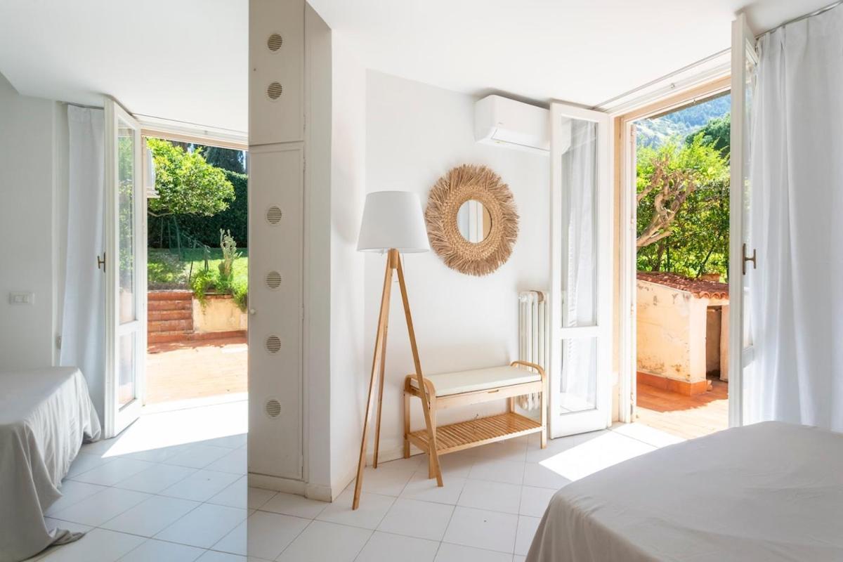 Donna Amalia Villa In Mondello Palermo Exterior photo